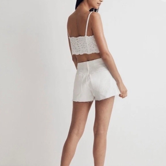 Madewell Relaxed Denim Button Fly Raw Hem Denim Shorts Size 31 - Picture 3 of 14